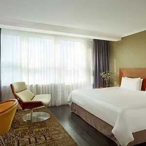 4* Otel Park Plaza